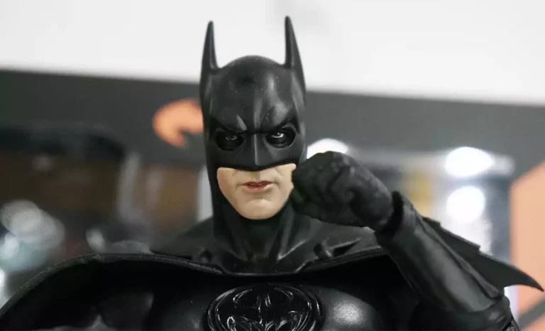El Batman de George Clooney en Beast Kingdom. Créditos: docpastor.com