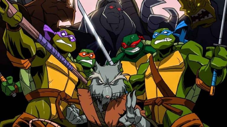 Imagen promocional de Las tortugas ninja (2003) con Splinter, al que sin duda hacen regalos el Día del Padre. Créditos: Nickelodeon / Paramount