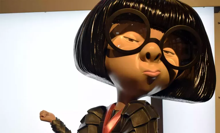Edna Mode en la exposición La ciencia de Pixar. Créditos: docpastor.com