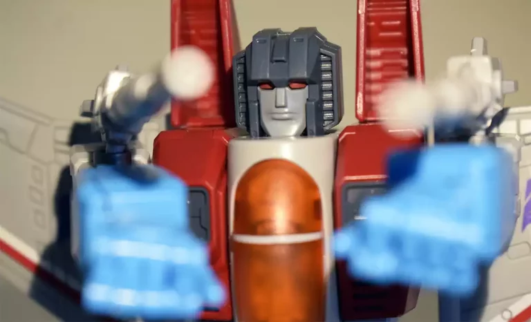 Starscream de Transformers AMK de Yolopark. Créditos: docpastor.com
