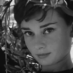 Audrey Hepburn en la portada de Audrey íntima. Créditos: Lunwerg Editores
