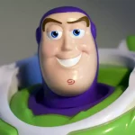 Figura de Buzz Lightyear de Toy Story 5 de Playscale de Mattel. Créditos: docpastor.com