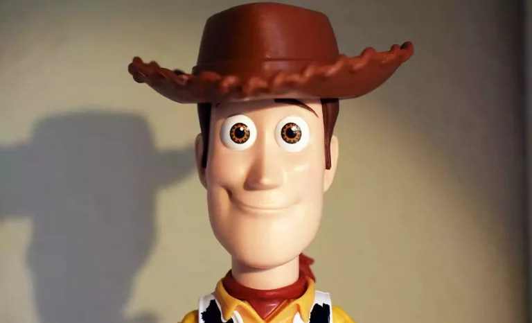Figura de Woody de Toy Story 5 de Playscale de Mattel. Créditos: docpastor.com