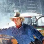 Sam Neill, en el papel del doctor Alan Grant, en una escena de Jurassic Park (Parque Jurásico). Créditos: Universal Pictures.