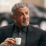 Sylvester Stallone como Dwight Manfredi en Tulsa King. Créditos: Paramount+