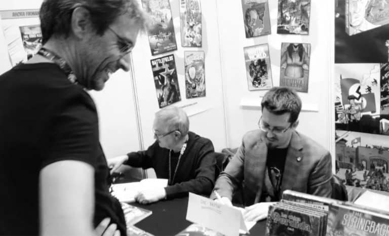 Compartiendo firmas con el veterano Alfonso López. Fotografías de Marta Beren.