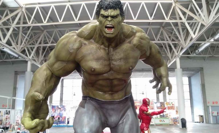 Estatua de Hulk en el Salón del Cómic y el Manga de Castilla y León