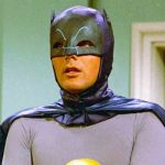 Adam West como Batman en la inolvidable serie de los 60