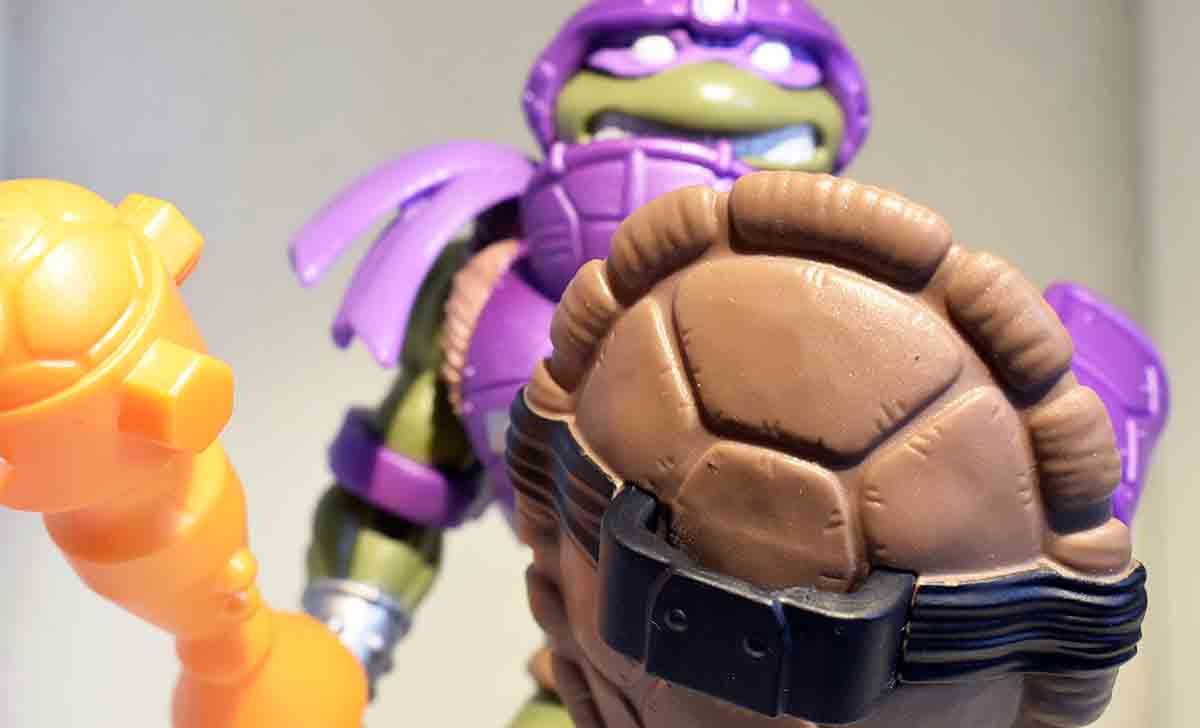 Donatello con su maza estilo Man At Arms en Turtles of Grayskull