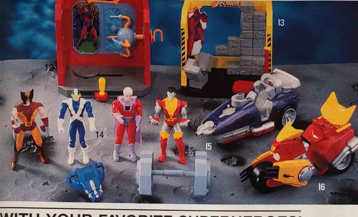 Los X-Men con accesorios y vehículos en un antiguo catálogo de juguetes