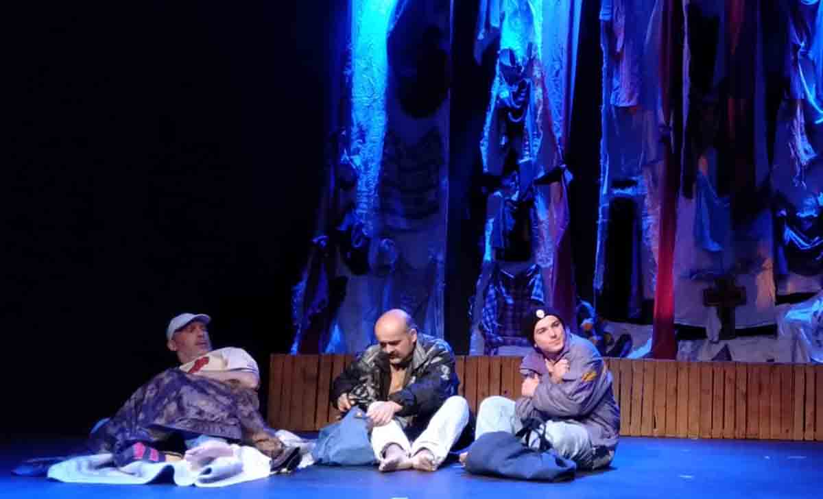 Tres miembros de El viaje de los cantores