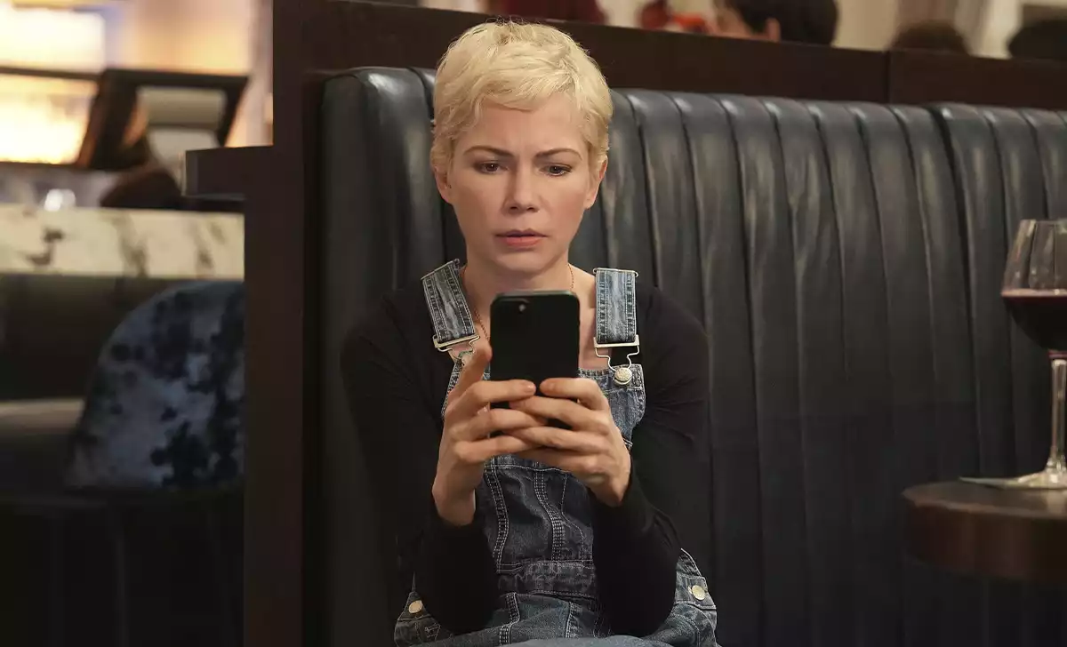 Michelle Williams en Dying for Sex. Créditos: Disney +