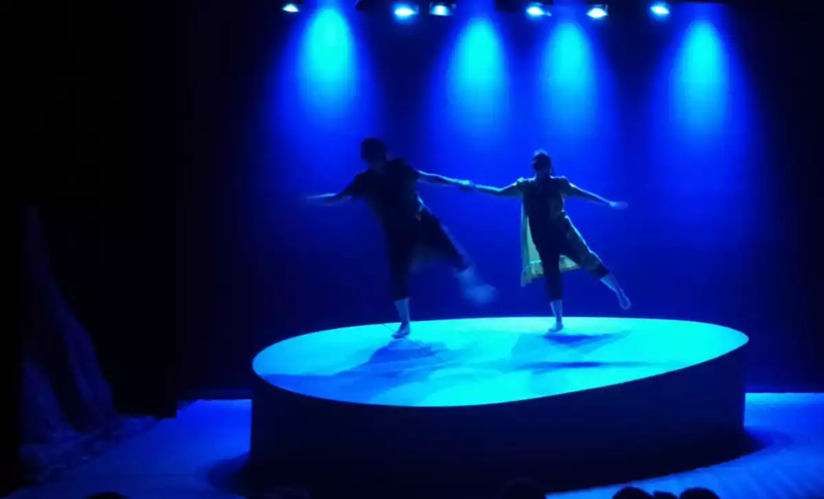 Peter Pan y Wendy vuelan en el Teatro Arbolé. Créditos: docpastor.com - Amamos las Cultura Pop