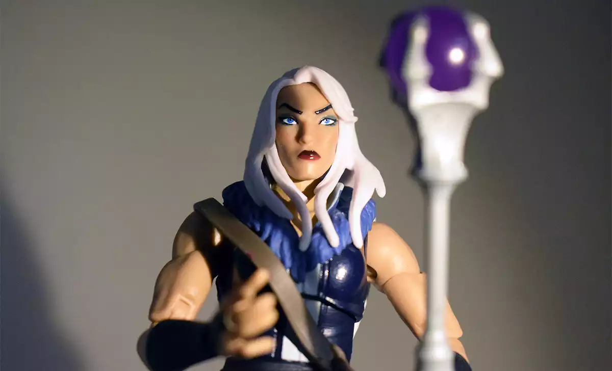 Evil-Lyn en su nueva versión. Créditos: docpastor.com - Amamos la Cultura Pop
