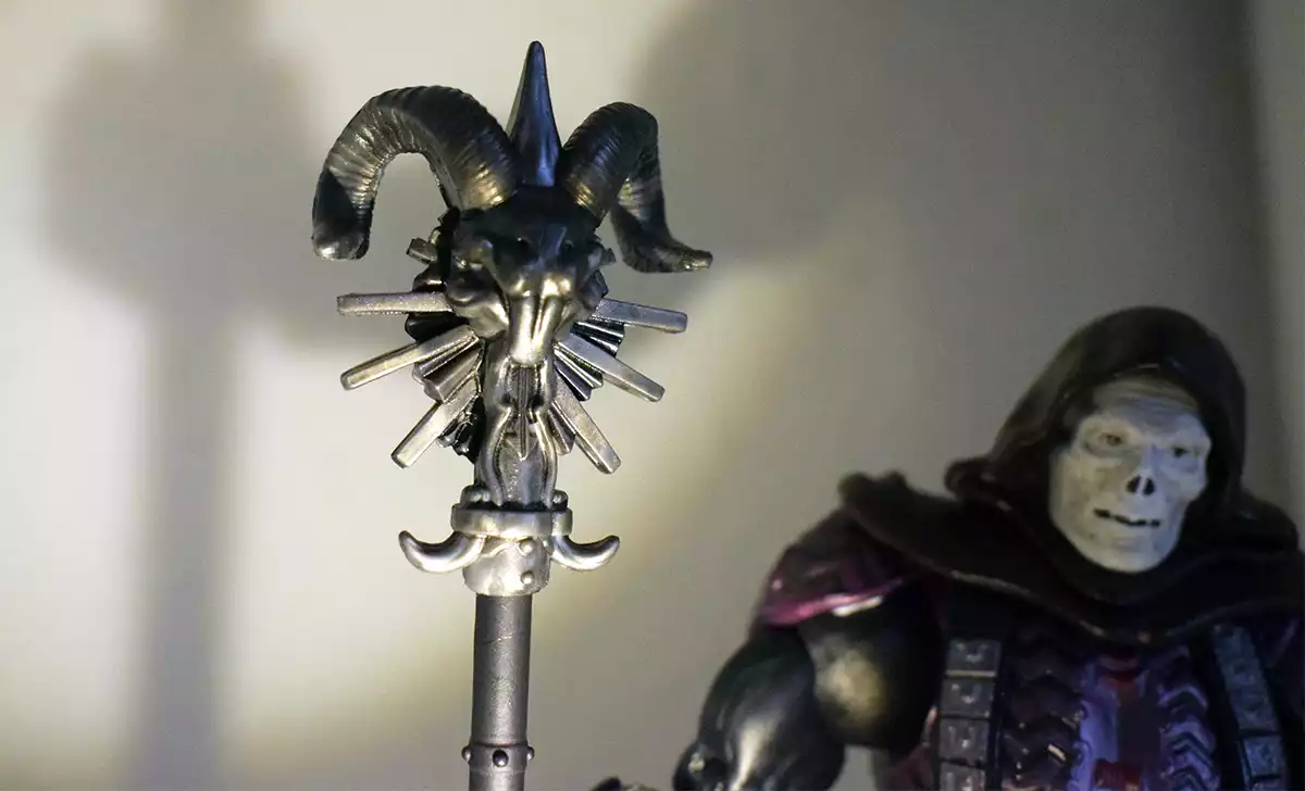 Skeletor y su cetro. Créditos: docpastor.com - Amamos la Cultura Pop
