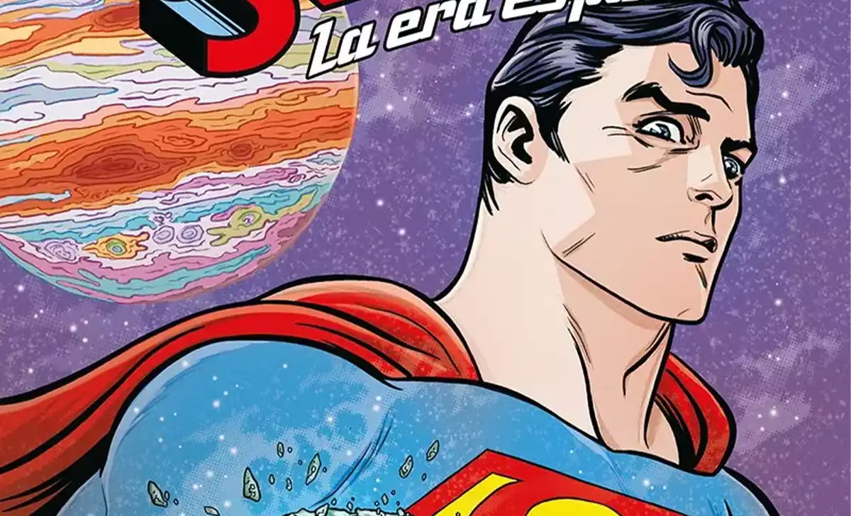 Portada de Superman: La era espacial escrito por Mark Russell. Créditos: Panini/DC