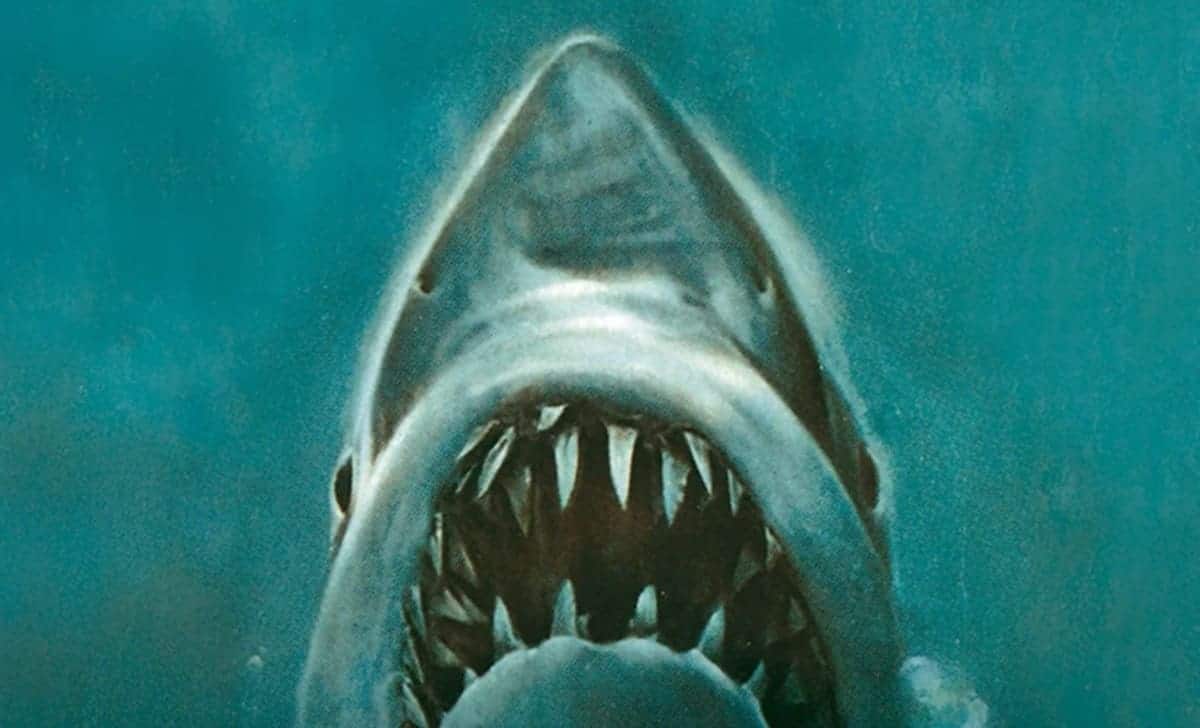 Fragmento de la portada de la edición 50 aniversario de Tiburón. Créditos: Planeta.