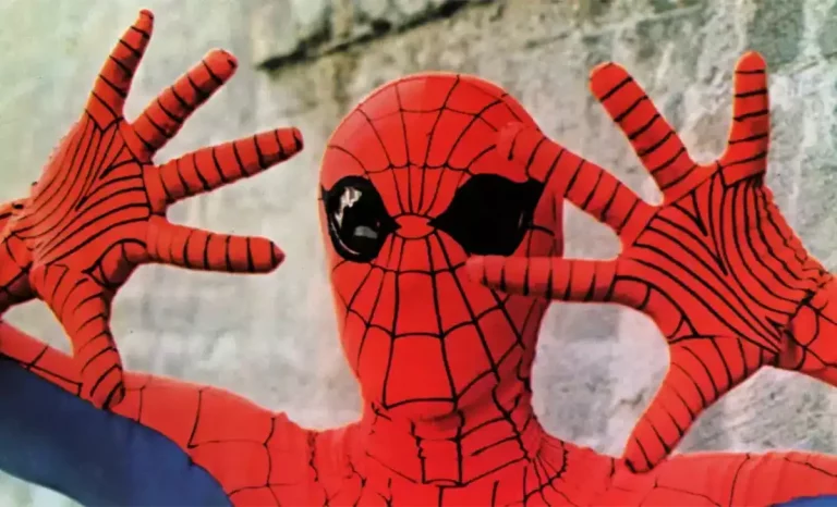 El Spiderman de Nicholas Hammond es homenajeado en Marvel Zombies. Columbia Pictures Television