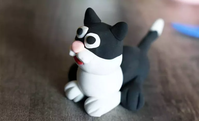 Gato negro de Patarev de Sento Sphère, ideal para Halloween. Créditos: docpastor.com - Amamos la Cultura Pop