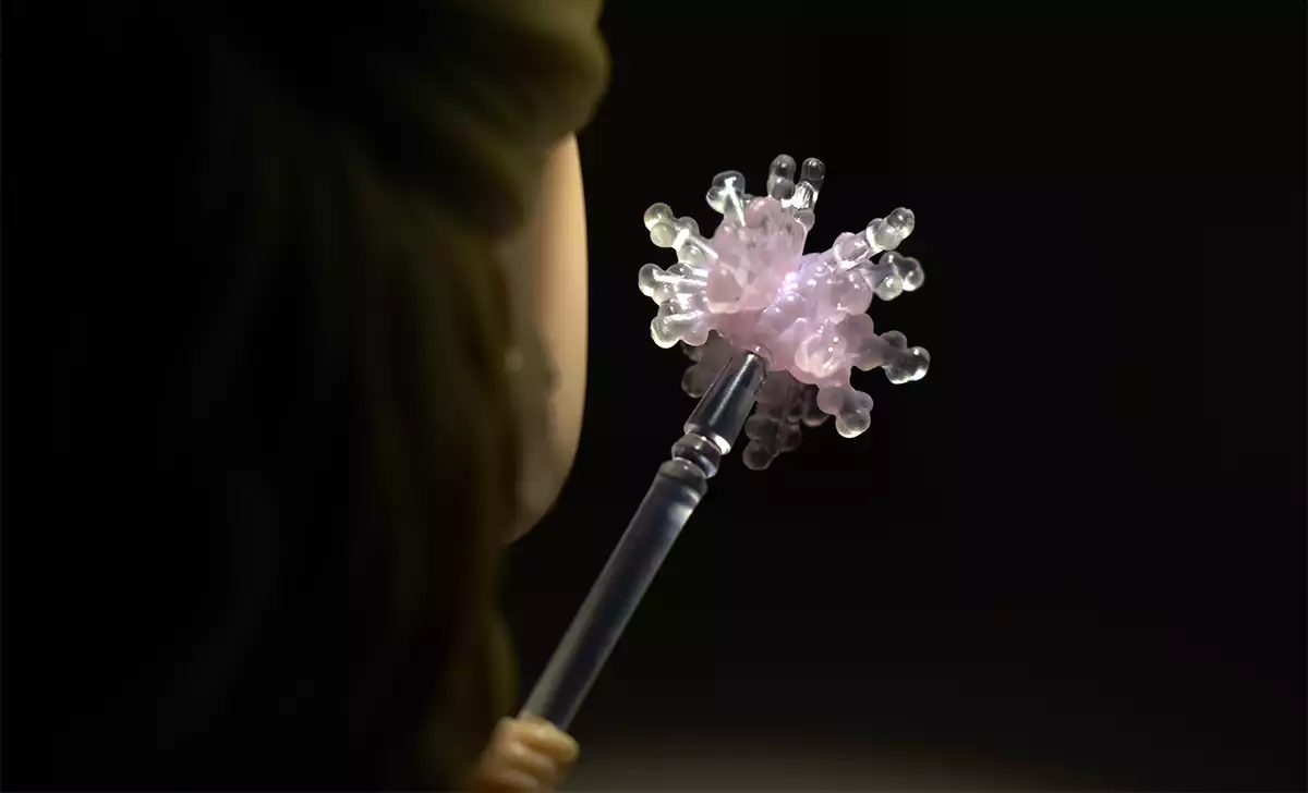 Detalle de Glinda de Funko Pop!. Créditos: Créditos: docpastor.com - Amamos la Cultura Pop