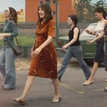 Cartel de La vida fuera. Créditos: Avalon